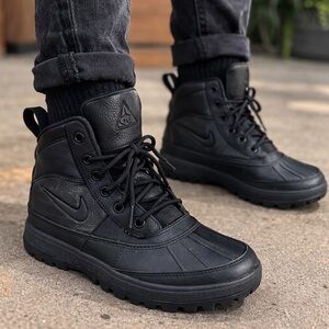 Men’s 8.5 Nike ACG Duck Boots Black Waterproof Winter Boots EU 42